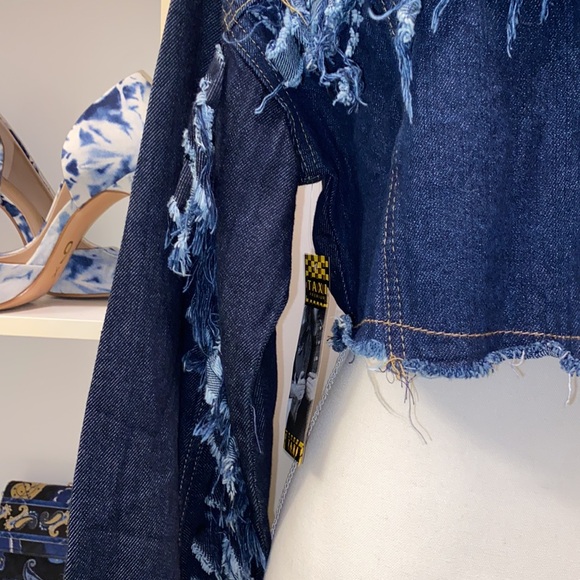 Stylish Lapel Fringed Cropped Denim Coat